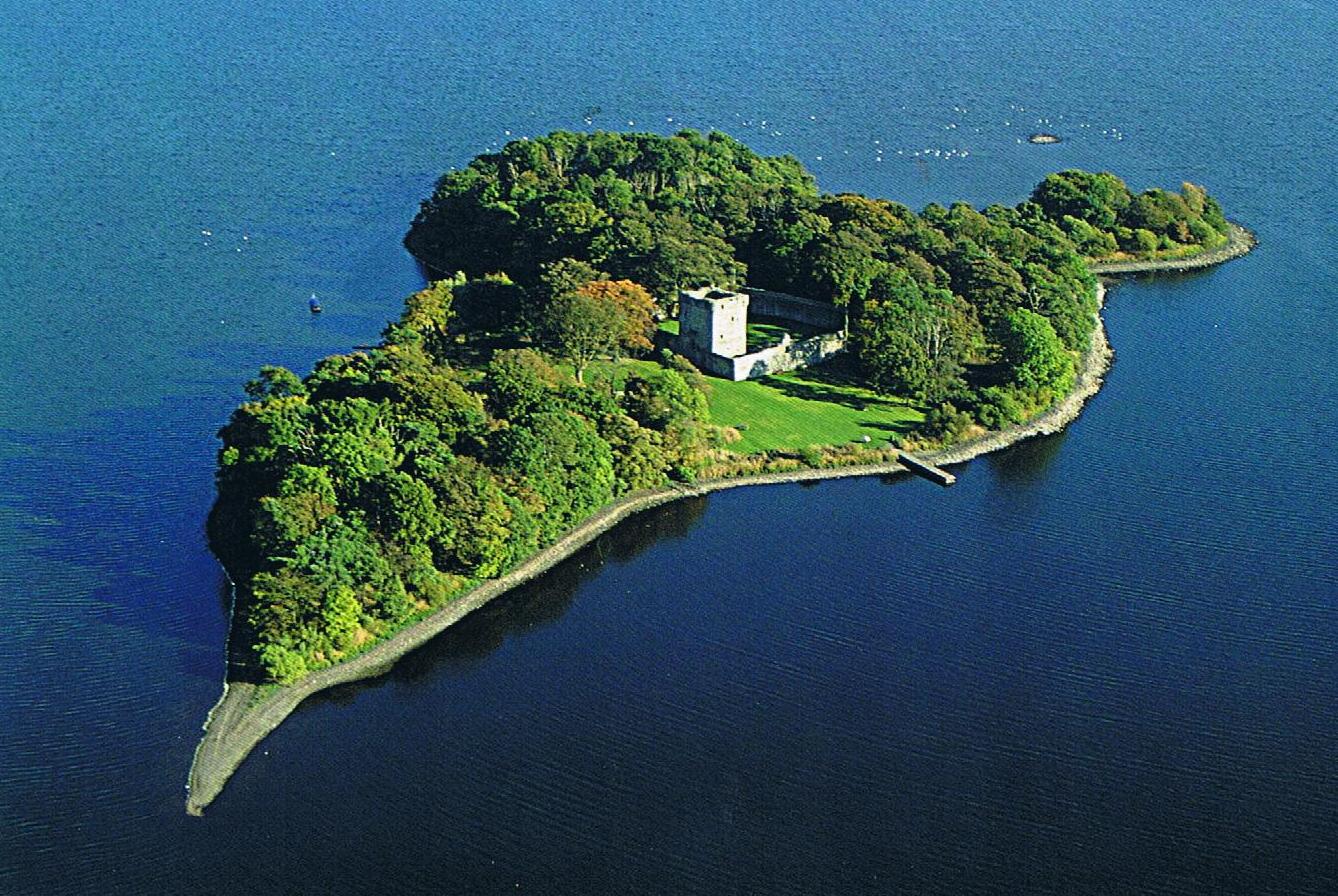 Lochleven-Castle.jpg